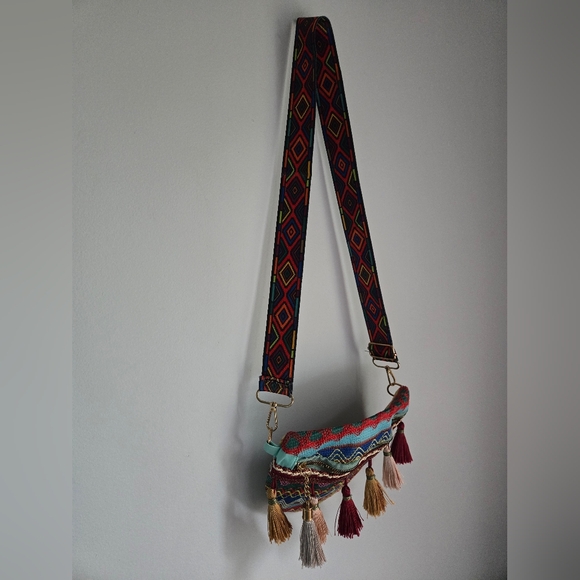 🎁 Free With Any Purchase - New Colorful Tassel Little Bag - Picture 7 of 8